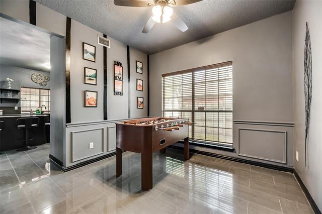 Building Photo - 4547 Buckingham Dr