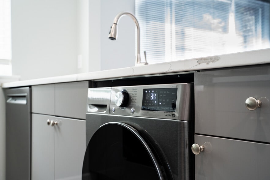 Only in this unit- In Kitchen European Washer/Dryer - New Country Club Estates