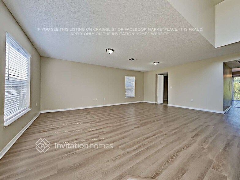 Building Photo - 1225 Howland Blvd