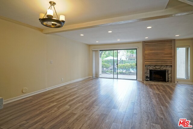 Building Photo - 5760 Owensmouth Ave