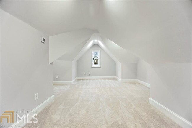 Building Photo - 1309 Stillwood Dr NE