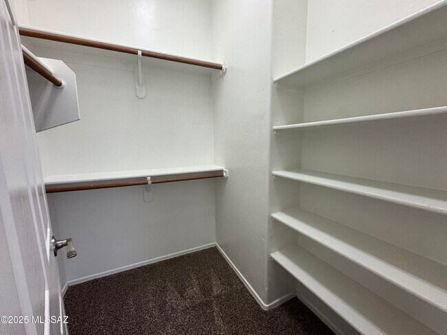 Building Photo - 4228 E Stony Meadow Dr