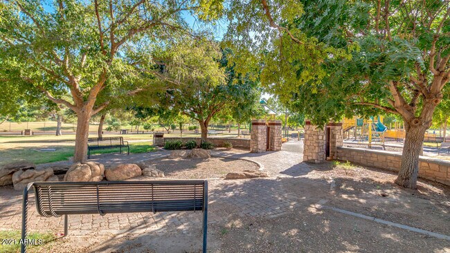 Building Photo - 36071 Seville Dr