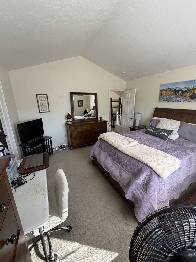 Building Photo - 4268 Stoneridge Dr