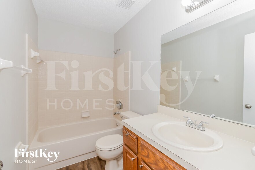 Building Photo - 1383 Mayberry Ln
