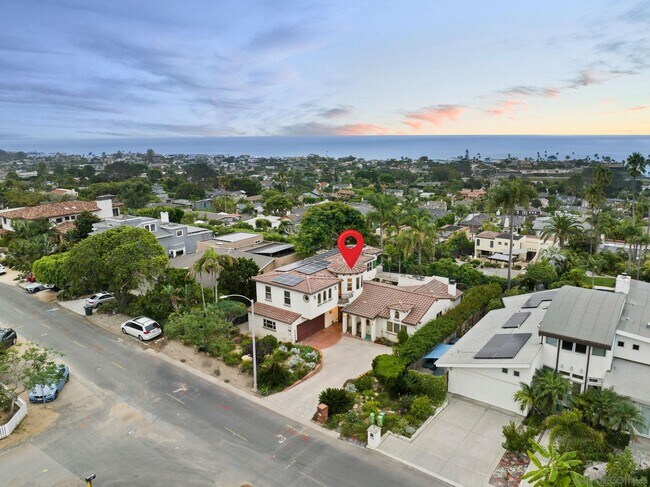 Building Photo - 701 N Granados Ave