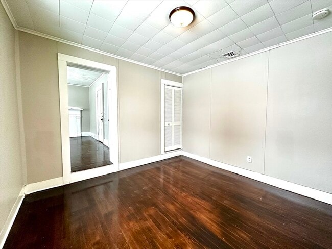 Building Photo - 56 Clinton Ave