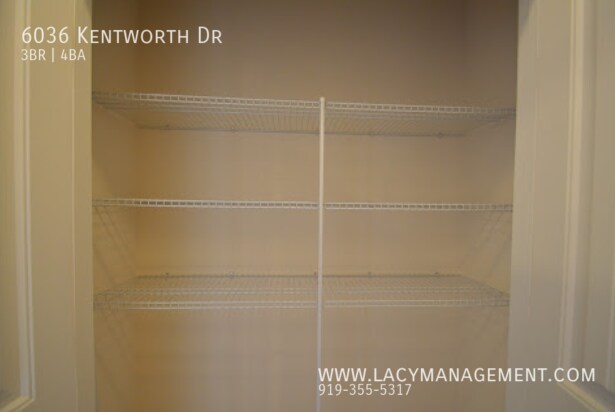 Building Photo - 6036 Kentworth Dr