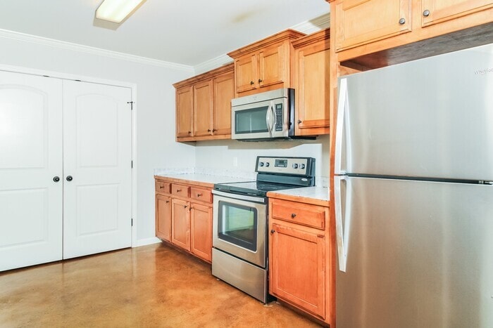 Building Photo - 5813 Heritage Heights Dr
