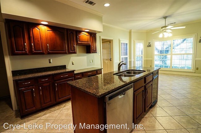 Building Photo - 4 br, 3.5 bath House - 3411 S. Tournament Dr