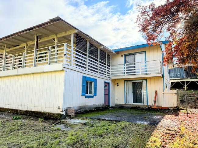 Building Photo - 282 W St Charles St