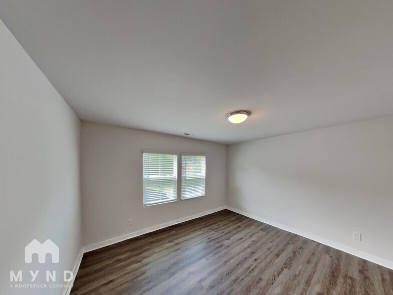 Building Photo - 3913 Ironwood St