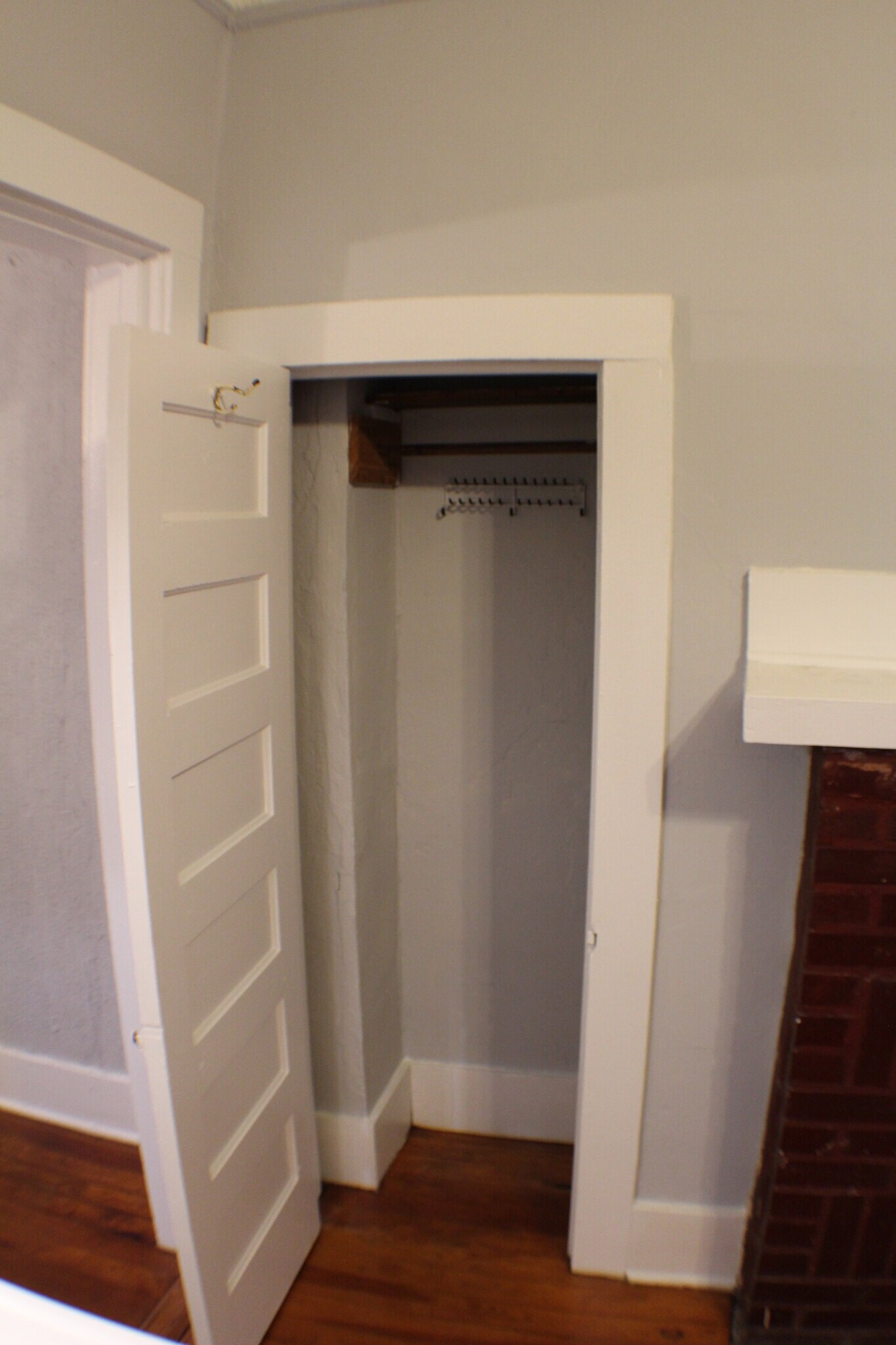 Building Photo - 909 N Congress St