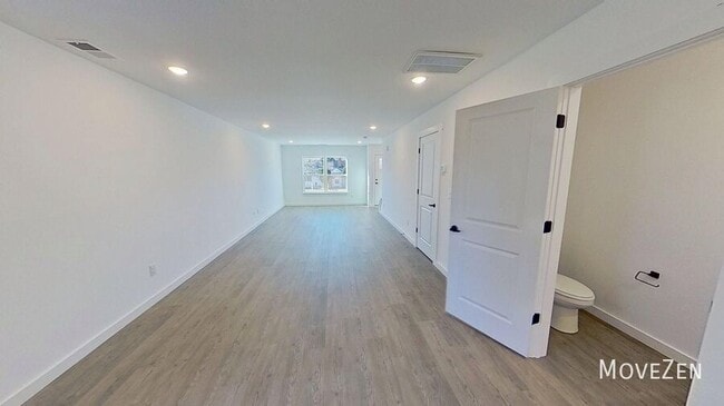 Building Photo - 16 Catawba Ave