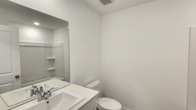 Building Photo - 6418 Begonia Trellis Dr