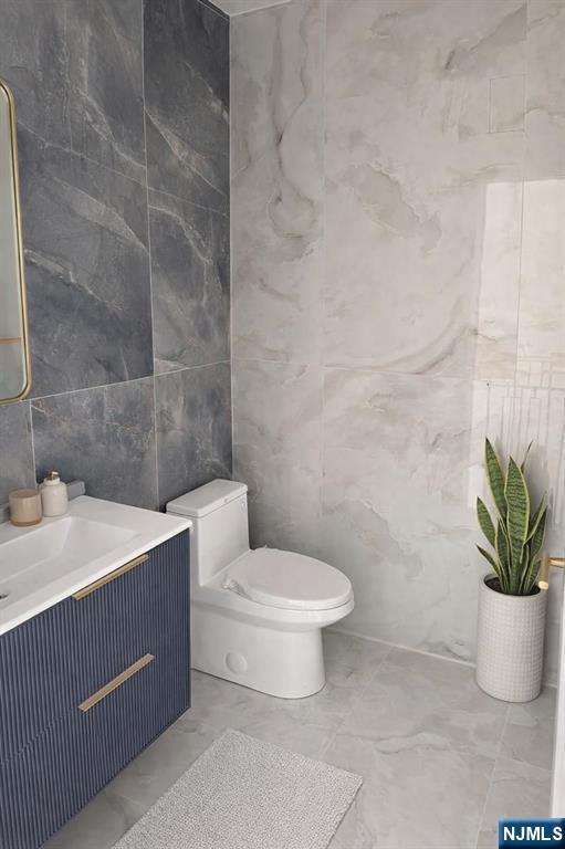 Building Photo - 45 Lincoln Ave