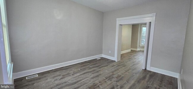 Building Photo - 1119 Montello Ave NE