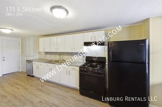 Building Photo - 133 S Second St-