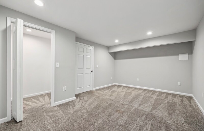 Building Photo - 313 Raft Cove