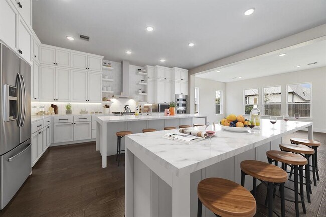 Building Photo - 9814 Carver Dr