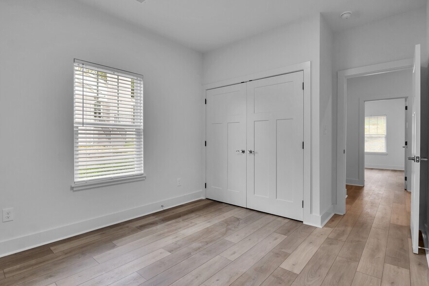 Building Photo - 7413 Westridge Dr