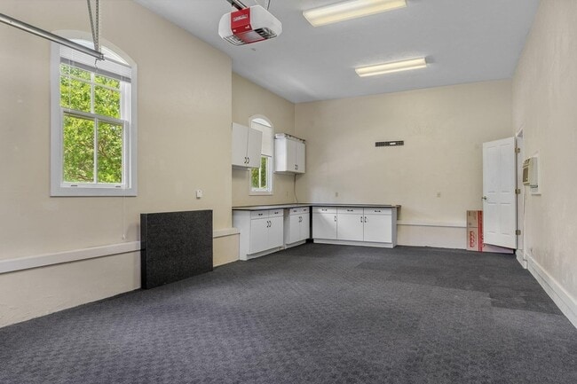 Building Photo - 8881 Winged Foot Dr
