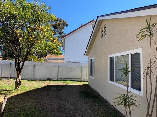 Building Photo - 856 Crystal Creek Ct