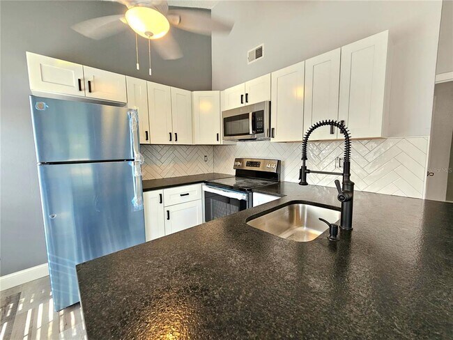 Building Photo - 2668 Megan Ct