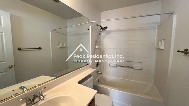 Building Photo - 8274 Golden Park Ct