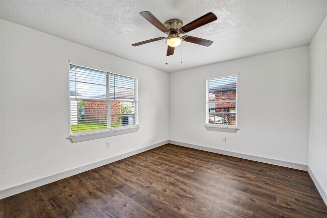 Building Photo - 1200 Cypress St