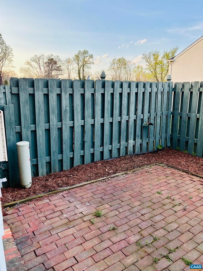 Building Photo - 210 Saponi Ln