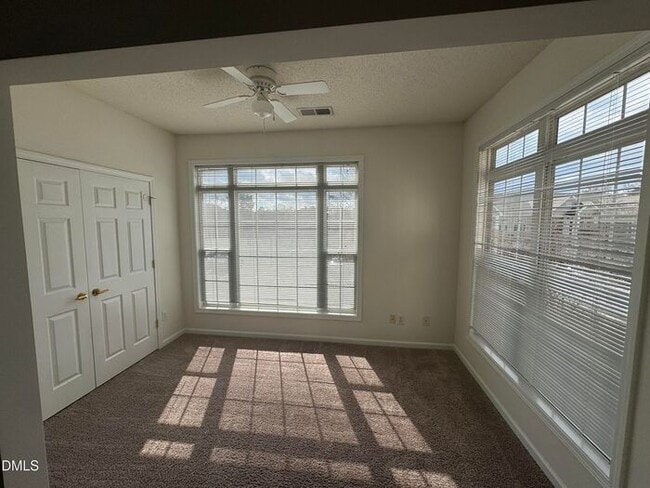 Building Photo - 1 Bed 1.5 Bath in Brier Creek! Available NOW!