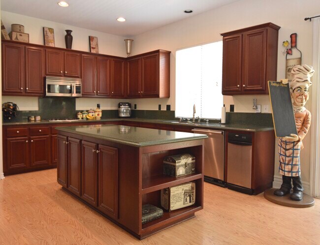 Building Photo - 17346 Sierra Sunrise Ln