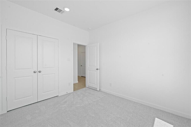 Building Photo - 16618 Golden Harvest Dr