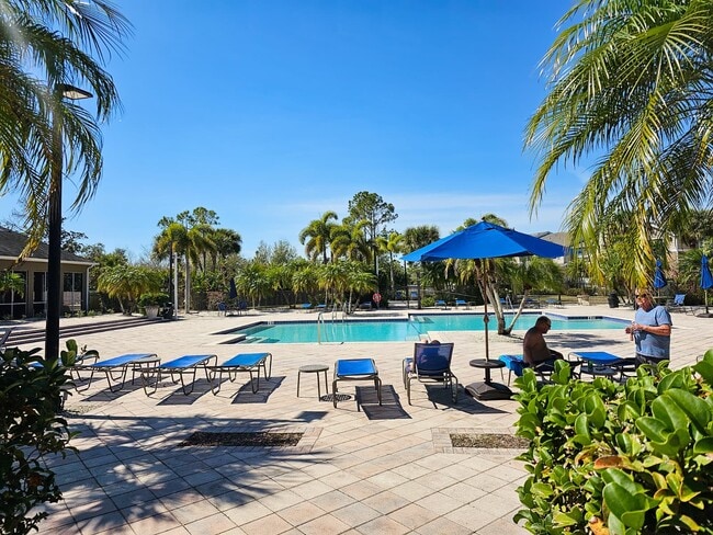 Building Photo - 8923 Manor Loop