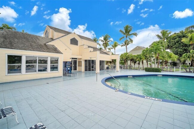 Building Photo - 3445 NW 44th St