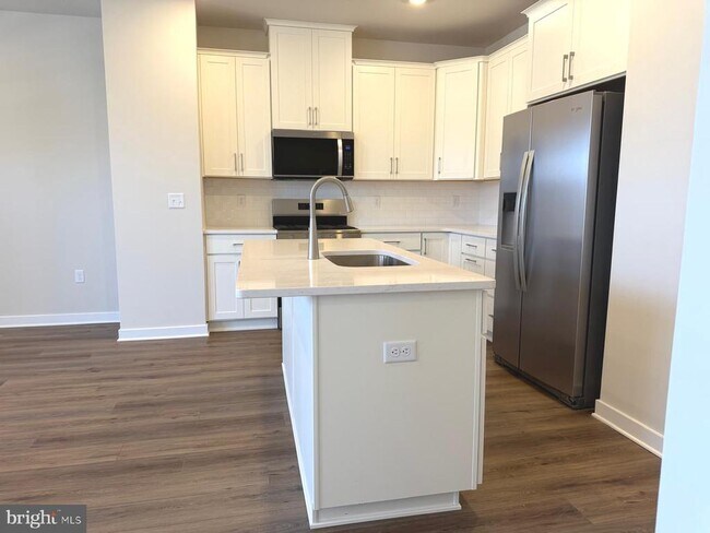 Building Photo - 115 Abramo Victor Dr