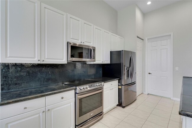 Building Photo - 165 Via Veracruz