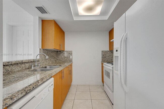 Building Photo - 1690 SW 27th Ave