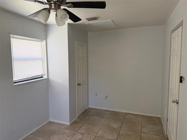 Building Photo - 7642 SW 80th St