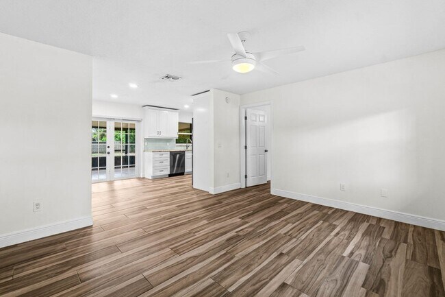 Building Photo - 5282 2nd Rd