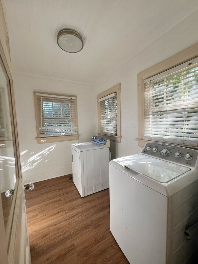 Building Photo - SEE IT NOW: Beautiful 3-Bedroom Bungalow i...