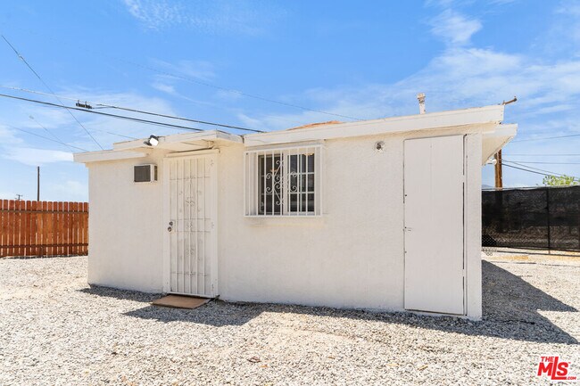 Building Photo - 66087 Desert View Ave