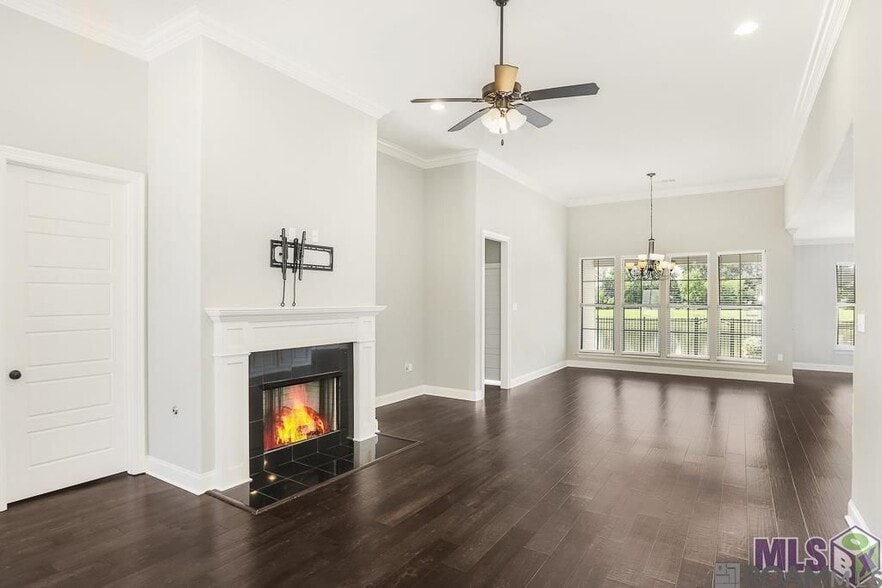 Building Photo - 39307 Copperwood Ave