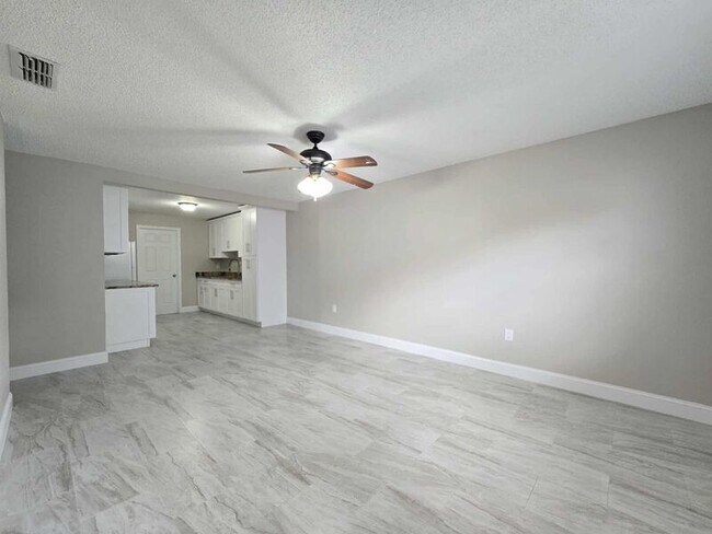 Building Photo - 5545 Gaur Ln