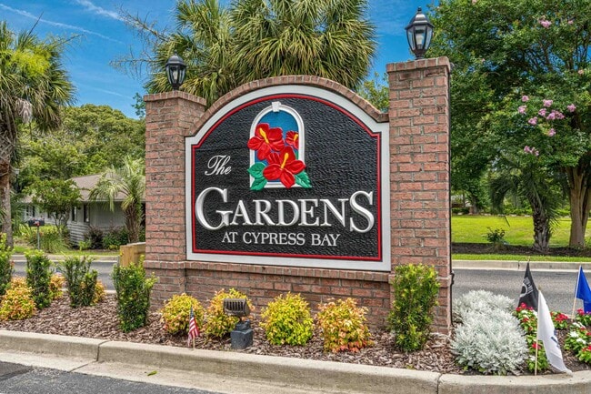 Building Photo - 4140 Hibiscus Dr