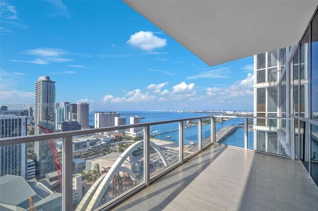 Building Photo - 1100 Biscayne Blvd