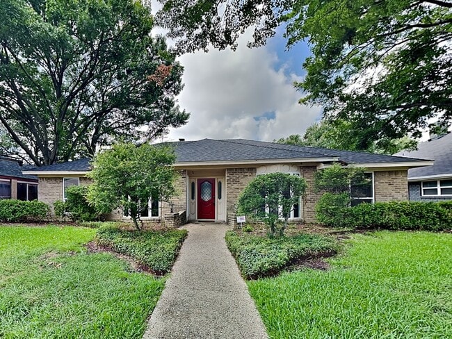 Primary Photo - 10114 Branwood Ln