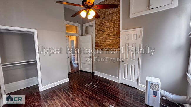 Building Photo - 7414 Burthe St
