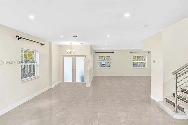 Building Photo - 2620 NE 214th St